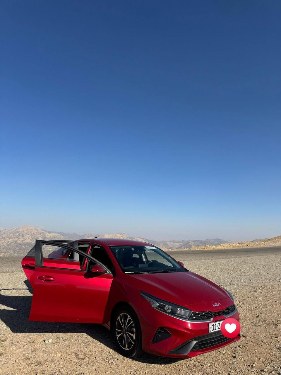 السلام عليكم فورتي موديل ٢٠٢٣محرك 200 دوش مابيهه لا صبغ ولا معجون بيهه هاي شخوط بجاملغ الخلفي ماشيه 49 سيارة خيرة من الله سيارة بسمي تحويل ثاني يوم رقم دولي حادث موضح بالصور السعر 158وبيها مجال مكان بغداد ام الكبر والغزلان رقم ***********
