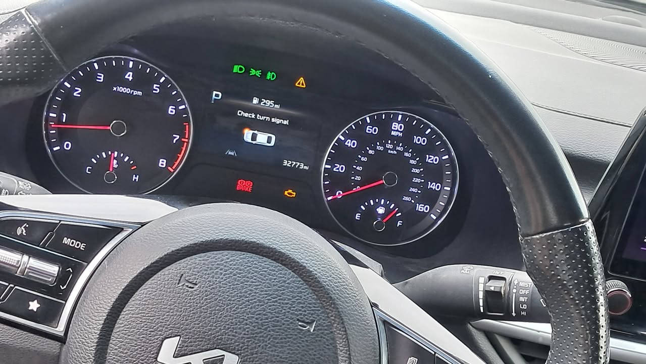 فورتي ٢٠٢٣ GT وارد امريكي حادثهة مرفق بل منشور  موصفات معروفة GT محرك الفين  لسعر *********** اتصل او بيك خير ودلل
