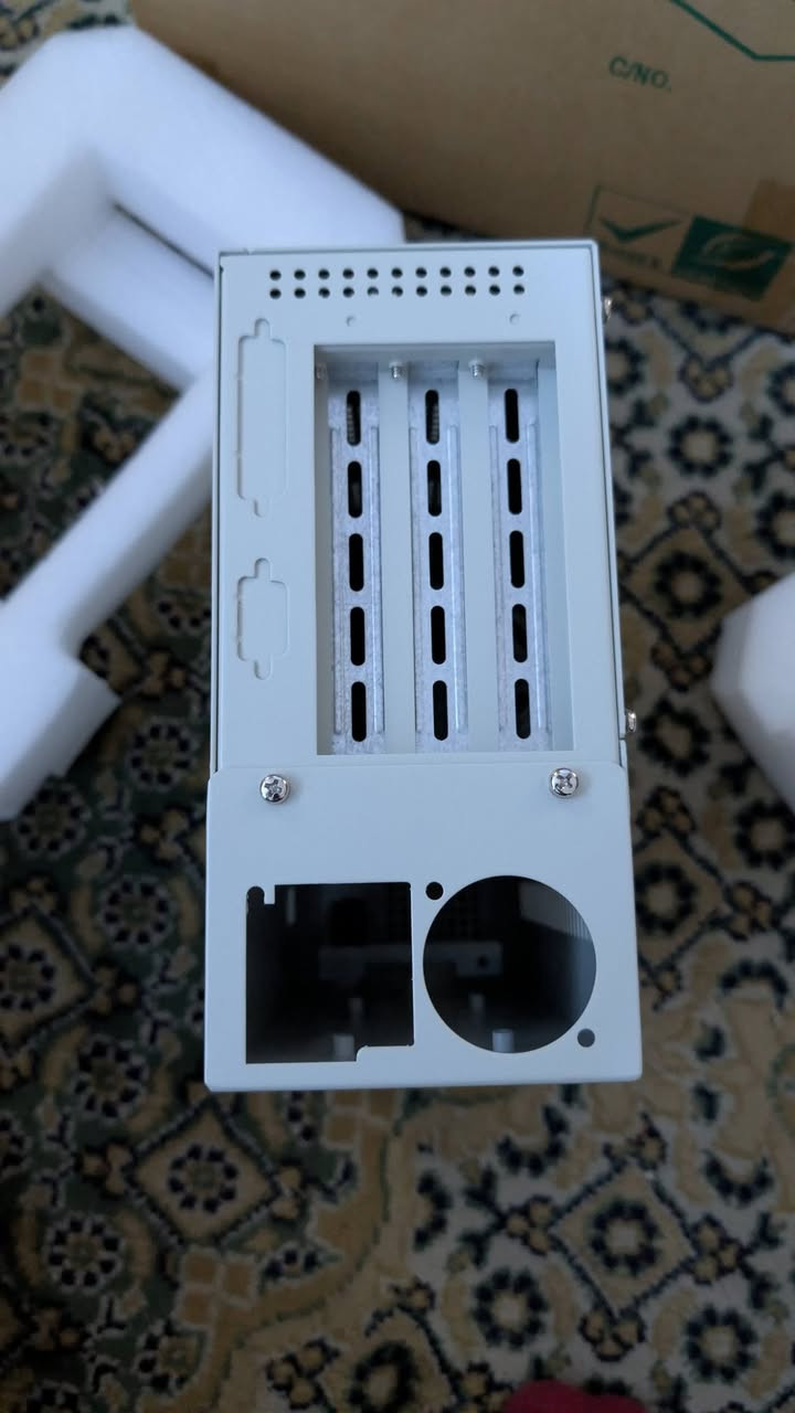 كيس بهذا الشكل ما اعرف لشنو يستخدم للبيع


**إذا كنت صاحب هذا الإعلان وتريد حذفه لأي سبب، رجاءا أرسل رسالة إلى الدعم الفني**