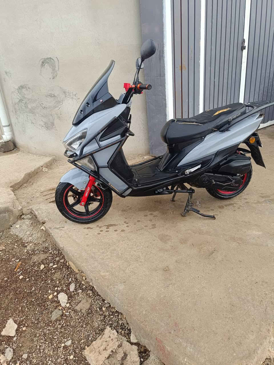 ماطور للبيع موديل 2025 الاستفسار على رقم موبايل ***********
السعر 650بيها مجال
