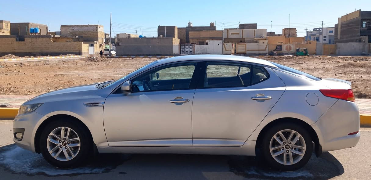 السلام عليكم ورحمة الله وبركاتة 
كيا اوبتيما 2014 رقم ذي قار دولي مشروع وطني لغايه 2029 تحويل ثاني يوم /#خليجي كفاله من الضربه والتبديل بيها اربع قطع صبغ الخليج فقط /محرك 2400 مامفتوح / سياره مجهزه اي شي محرك وكير وحداديه وتبريد ثلج وتخم تاير /دواخل عسلي /اشاير/شاشه وكاميراخلفيه /السعر ب115/للاستفسار الاتصال على الرقم *********** ////*********** العنوان ذي قار قضاء النصر 
#مكلف بالنشر وغير متواجد عل الفيس
