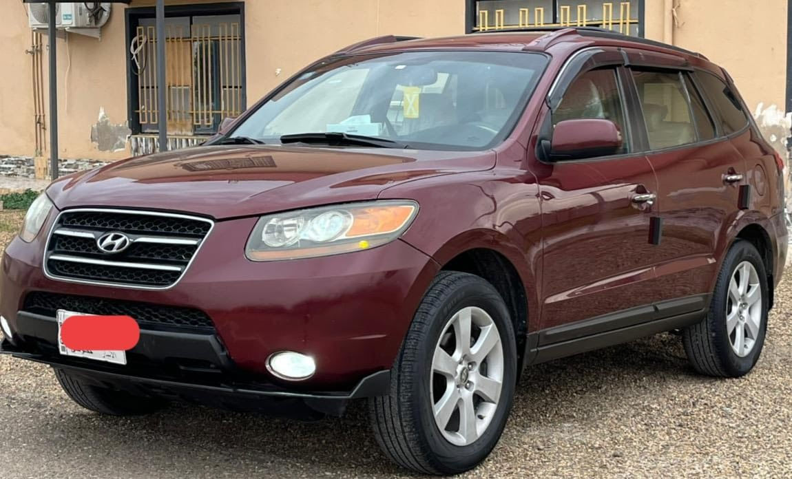 السلام عليكم
هونداي سنتافيا 2009 فوول عدا البصمه . 
رقم انبار تحويل مباشر .
6سلندر 3500. محرك ، كير بحالة جيدة جداً.
السياره ليبل واحد . عدا تبديل جاملغ امامي جهة السكن . بدون دواخل . 
الباب الخلفي جهة السكن صبغ بالمكان المحدد بسبب الجراد. 
بيع أو مراوس . 
السعر 132 ورقه.
للاستفسار الاتصال على الرقم/ ***********
