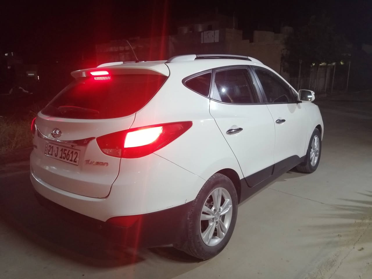 توسان 13 امريكي . محرك 2400 مفتوح شرط شركه 
السونار موجود بصور السعر 135وبيها مجال 
مكانها ناحية يثرب ***********
