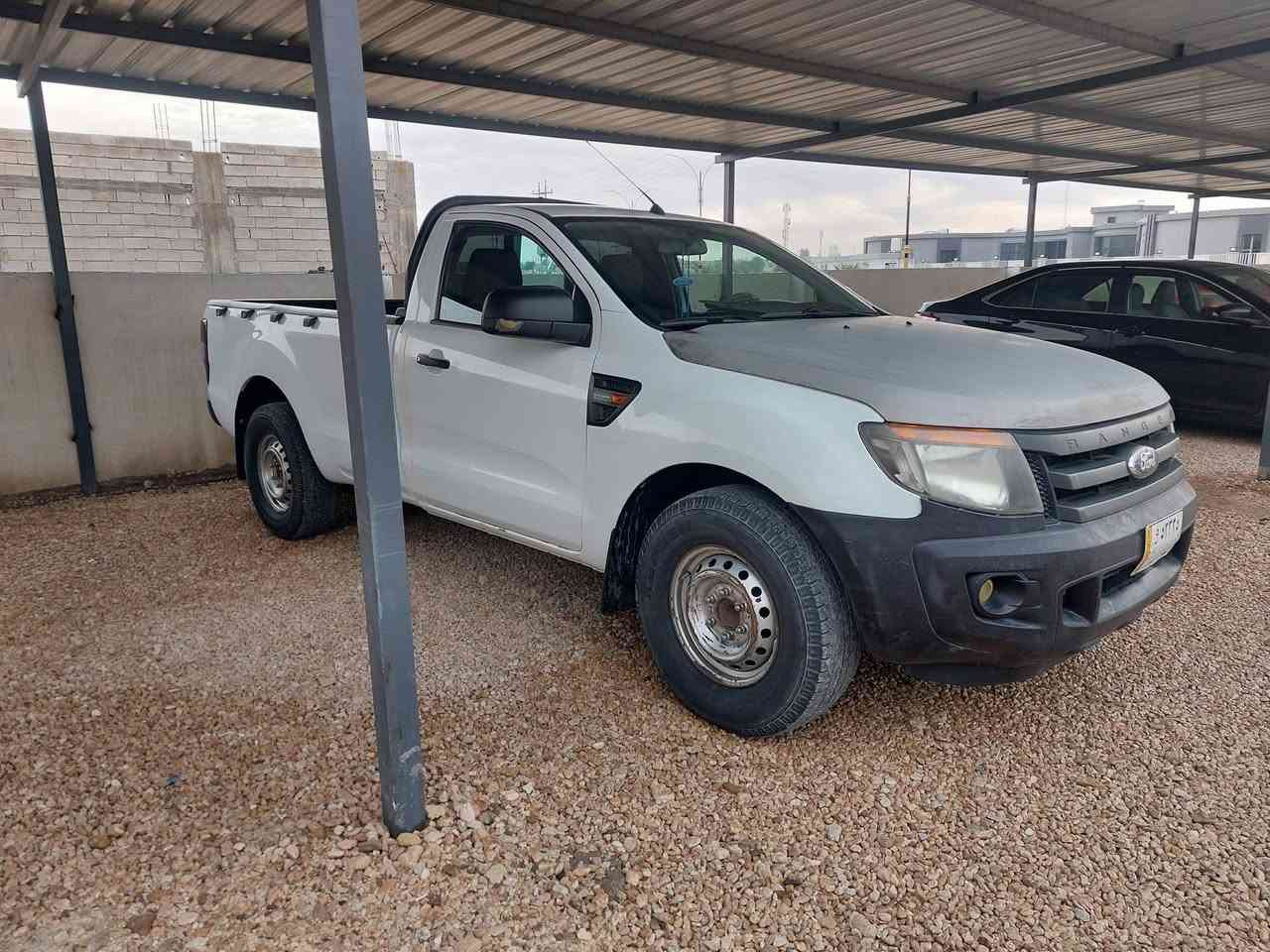 فورد رانجر 
موديل 2013 
رقم بغداد
كير عادي 
تو ويل 
بانزين
للتواصل : ***********
