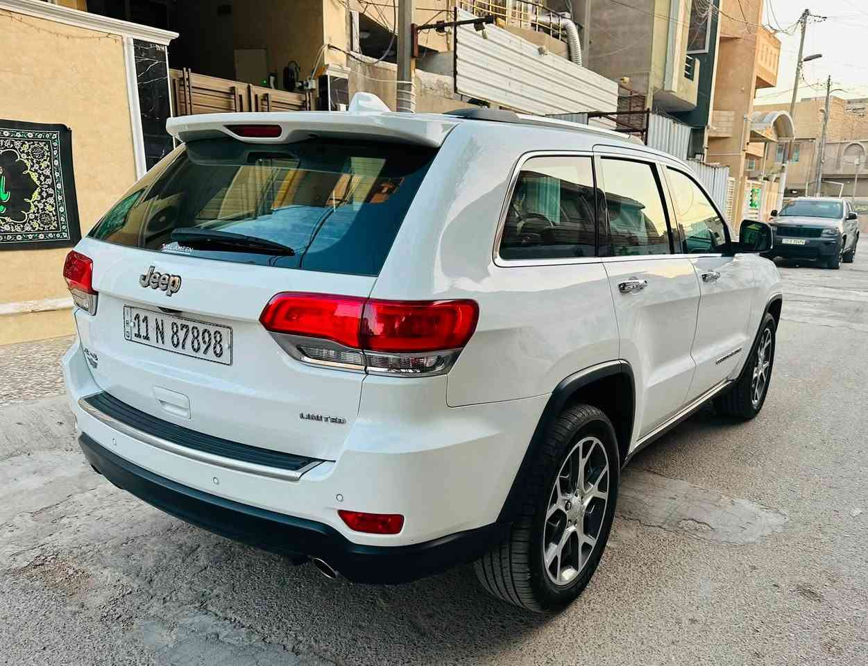 جيب 2019خليجي هارلم
لمتد بلاص فول مواصفات 
مكفوله كفاله وضع شركه 
جديده مابيه نقص 
ماشيه 90 الف كيلو 
السعر 245 ورقه 
رقمي ***********
