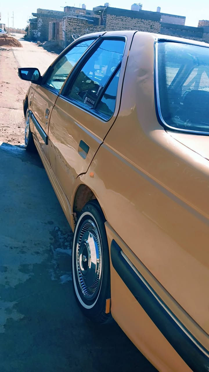 السلام عليكم بيجو بارص 2015 
فقط البنيد مبدل مكينه بيه خيط قليل هستوا بادي بيها كير خير من الله تبريد تدفئه داخل اسود شاشه  راعيه يمي يريد مداور رقم بغداد نكليزي
السعر 40 وبيها مجال مكان سياره حله مركز

***********
