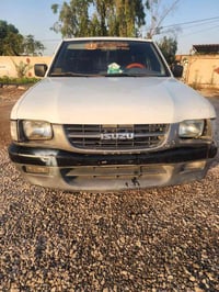 ايسوزو • ٢٠٠١ • محرك 2200