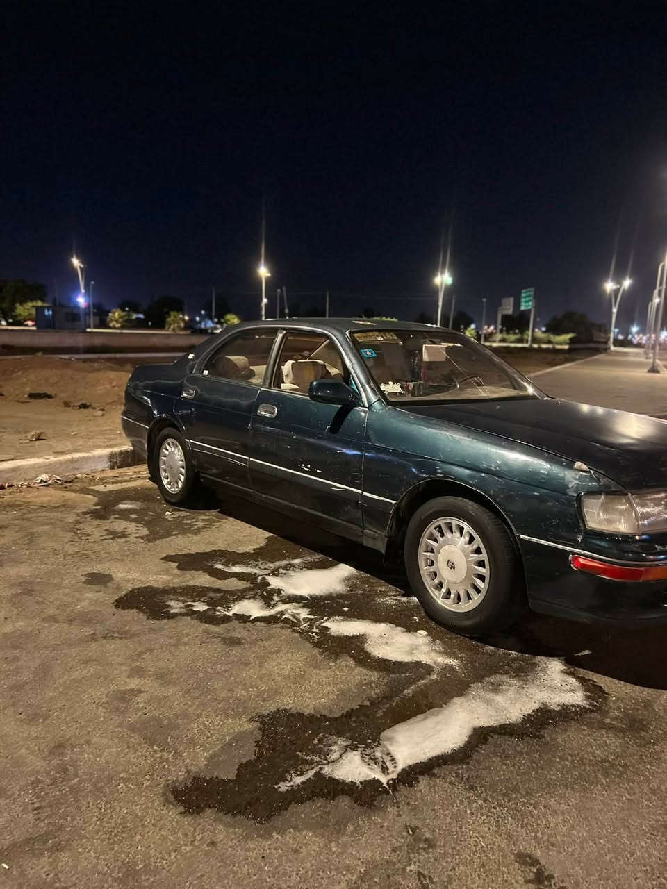 امراوس فقط 
سلام عليكم بطه متصل لو اخضر قير محدد موديل 1993 رقم انكليزي جديد بسمي مشروع وطني شرط التحويل   رقمها كربلاء تخم تاير حداده 80بل /100 مكينه وكير مصارلهن شهرين  من شديتهن   مراوس فقط  مكاني بصره للزبير. رقم الهاتف 
***********

