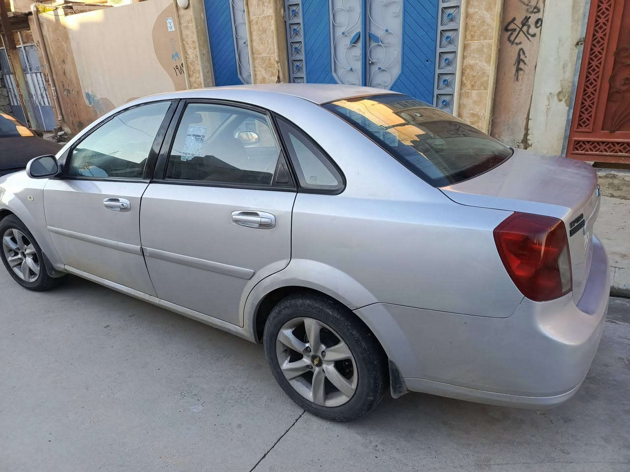 السلام عليكم 
اوبترا 2007 رقم بغداد شرط التحويل كير ومحرك شرط تبريد تدفئة شغال بيها فقط صبغ جاملغ الامامي والخلفي السعر 60 وبيها مجال 
***********
***********
