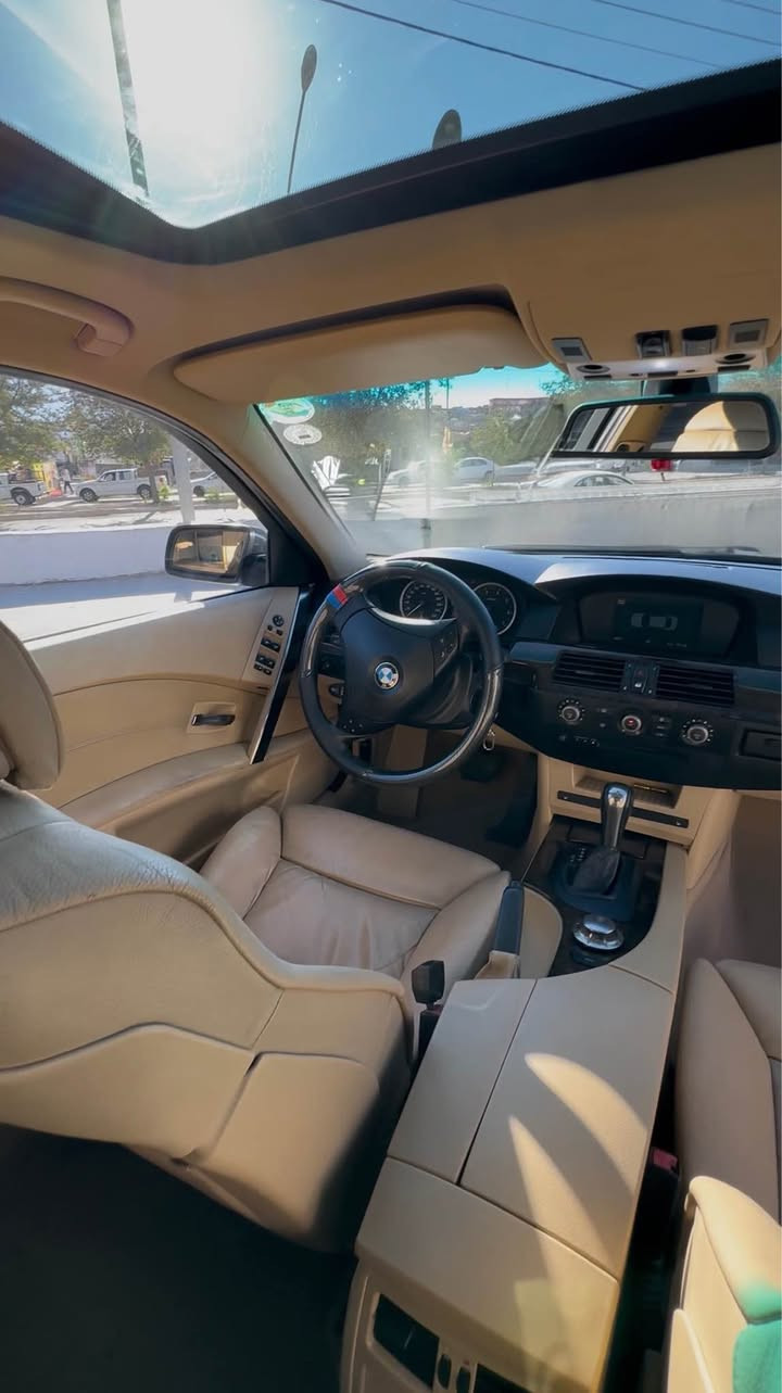 bmw e60 530i
موديل : ٢٠٠٤
٢٠٢٣ مانگ ٦ داخلبوه سياره ١ ده سته
سبخ سقف وحيزام ب شرت
منفيست اصلي غرامه شرت هه زه و باكانه
حجم مكينه ٥٣٠ مكينه ره ش نوزل كورت گير سقر مرغوب
قپات قپات موصفات
سلايت 
قودي كاره باي شه فت خه زن ليد
 سوكان كاره باي خه زن دوران ١ فره
ناو زه ر كوشن جلد
كوشن سياحي مساج خه زن باليف كاره باي
هه ر ٤ كوشن هيته ر
تبريد مركزي
٦ سيدي بوكس
٥ په رده
٢ سويجيت شه ريكي كه لن
جام حساسن وده بل جامن
طا ويل ده بل سايز سبورتي ..... سوران, أربيل


**إذا كنت صاحب هذا الإعلان وتريد حذفه لأي سبب، رجاءا أرسل رسالة إلى الدعم الفني**