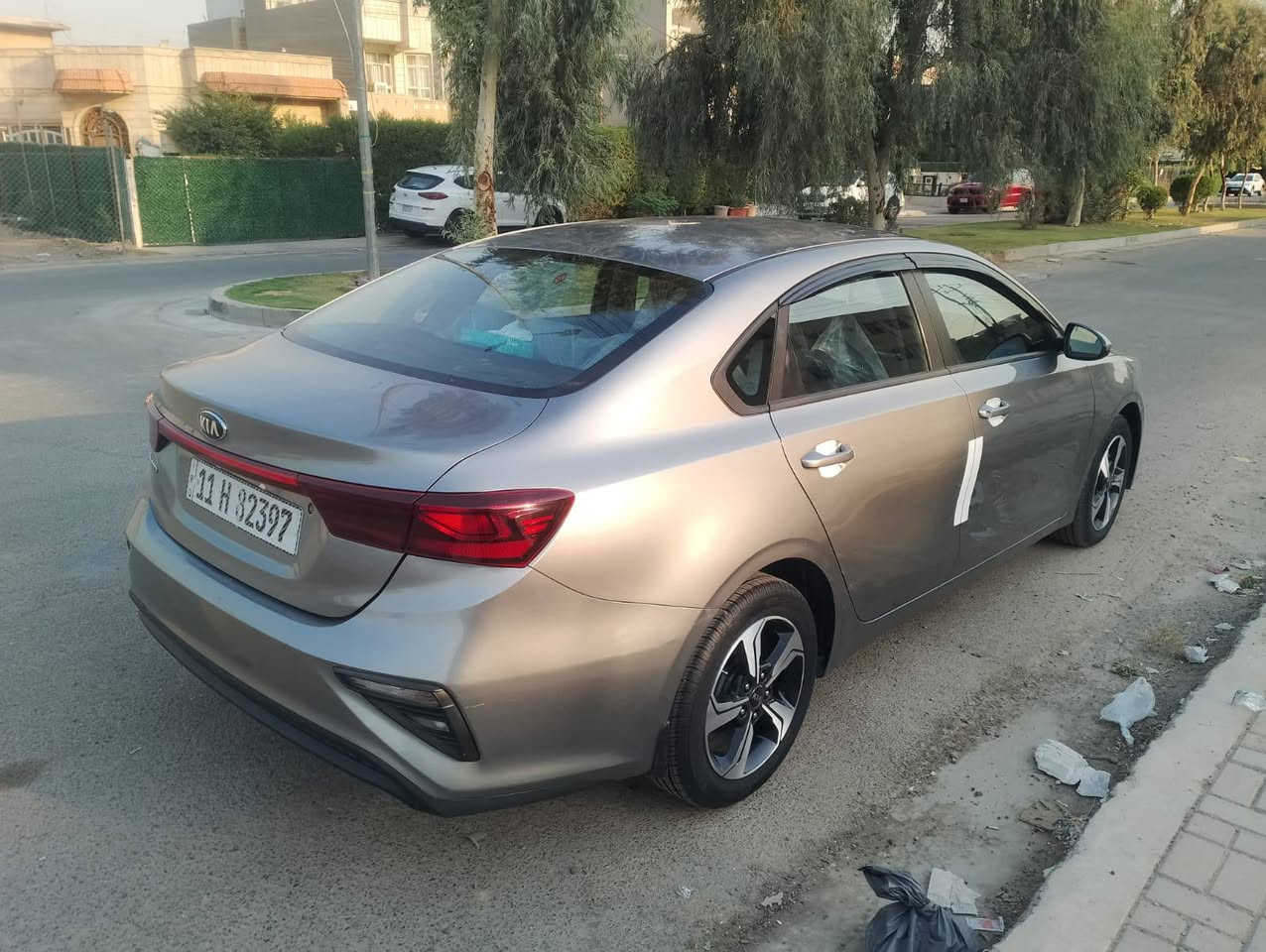 السلام عليكم
سيراتو 2019 خليجي محرك 1600 دوش رقم بغداد الدولي بأسمي ماشيه 70 كيلو السياره لا صبغ ولا تبديل فقط بوارد بسيطه ومثل ما موضح بالفيديو السياره خير من الله حلوه ومرتبه ونظيفة تحكم ستيرن اشاير مري تبريد قطعتين خلفي وامامي 
السعر 140 وبيها مجال 
مكان السياره بغداد حي الجهاد
للاتصال *********** / ***********
