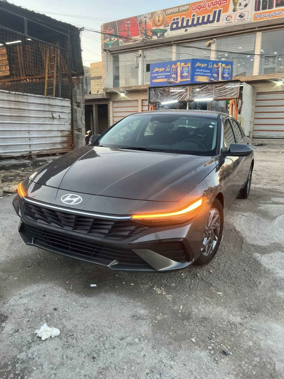 السعر 138$. تلفون. *********** 
السلام عليكم النترا مديل 24  دخول جديد صارله يومين منفيس ابسمي مواصفات بصمه تشغيل عن بعد ترحيب أبواب شاشه دجتل متصل تبريد شاشه لدد دشبول متغير رادارات امامي خلفي جانبي حادث السياره فقط خشم الجاملغ بارد بدوون تبديل بدون فتح اي قطعه بدون صبغ بدوون ايرباك وصور الحادث مرفقه بل منشور بدنه تبريد راديترات على وضع الشركه ماشيه 23 mi بدوون رقم تترقم جميع المحافظات
