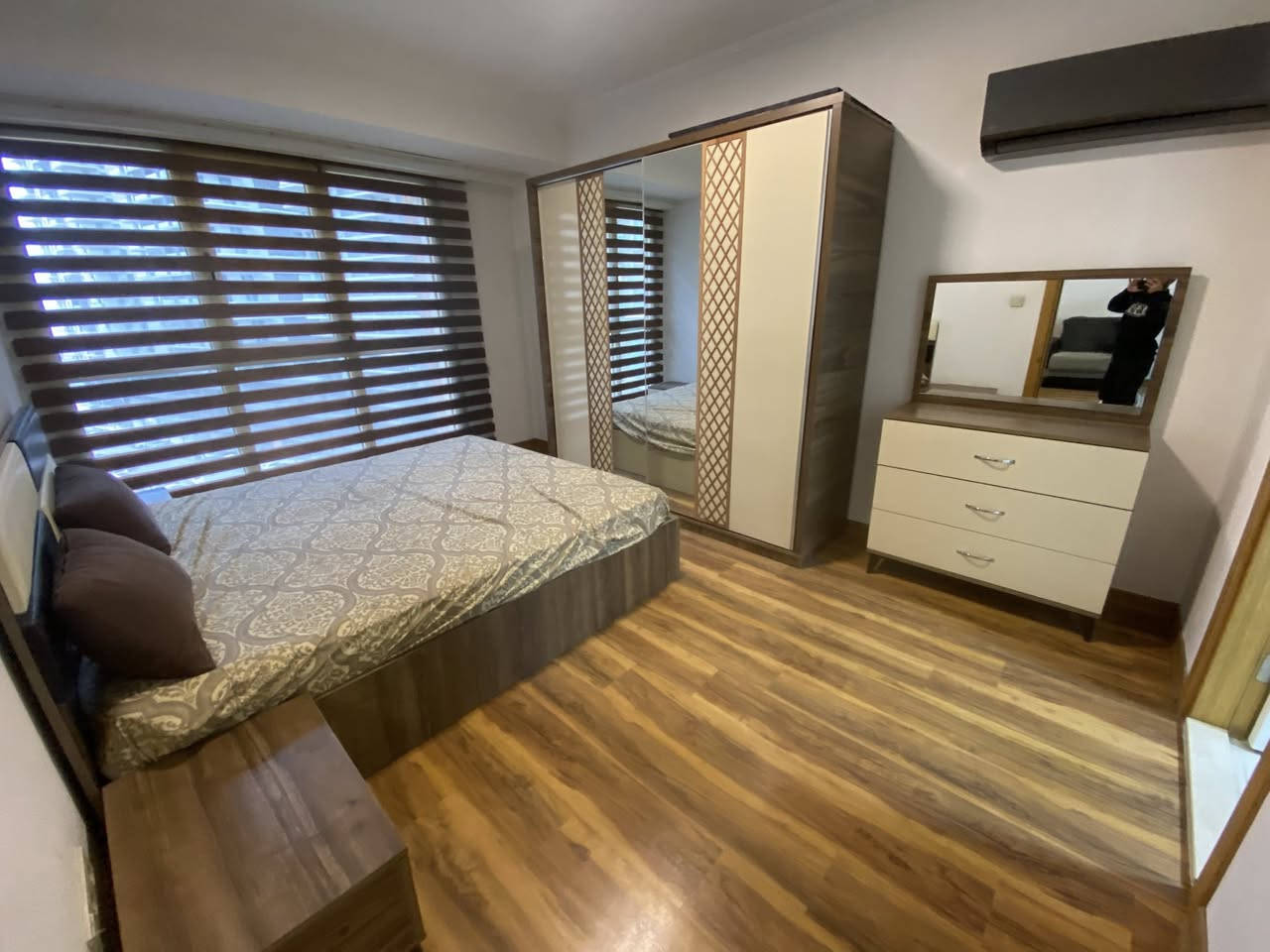 ‏شقة للإيجار في أربيل
‏في مجمع سكني رويا تاورز
‏داخل المربع الذهبي
‏شقة توفر غرفة الصالة مؤسس بالكامل
‏مساحتها 80 متر
‏طابق تامن واجهة على داخل مجمع
‏لاستفسار أكثر على ال WhatsApp
***********
***********
