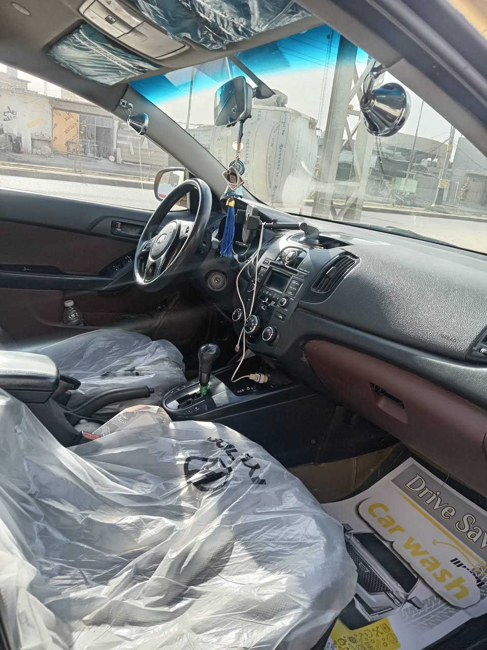 سلام عليكم فورتي موديل 10 للبيع السياره بدون حادث كامله مكمله ماناقصه اي شي كير مكينه جدد تخم تاير جديد حداديه اماميه خلفيه جديده دوشمه جديده منظمة زنون ام الضمان سنتين سوبايه سحاره سطاب كوستر السياره جاهزه مال جناي الله شاهد هئيه وغرامات مصفره رقم مميز مكان السياره كربلاء كنطرت السلام السعر 82 وبيه مجال ***********
