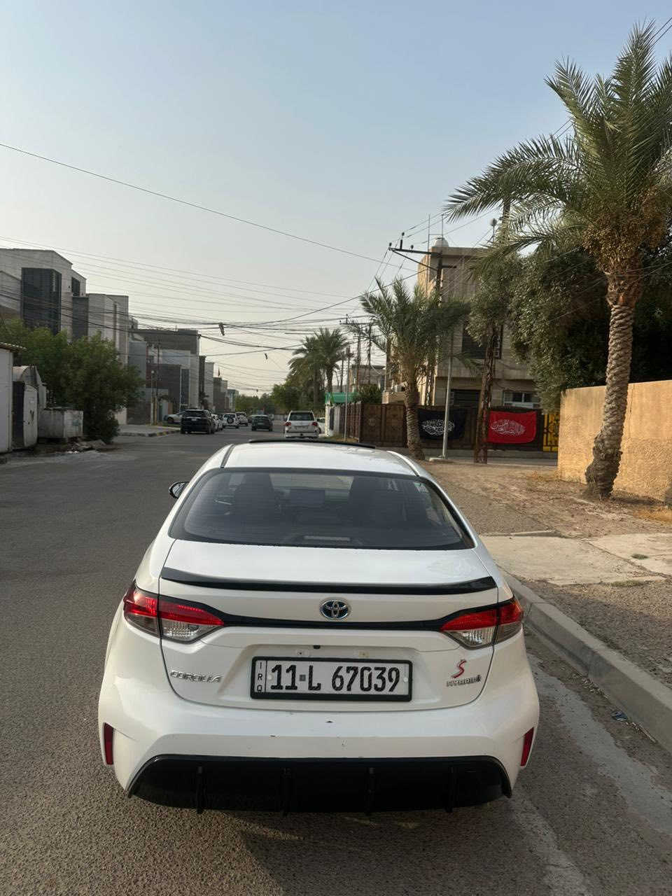 السلام عليكم
كورلا هايبرد ٢٠٢٣ S
ماشية 43الف كيلو
مكفولة كفالة عامة عدى رصعه بسيطة مال دراجة بالباب 
فول مواصفات معروف كشن جلد وكهرباء
شاشة كاربلي
كامرة خلفية
رادار تحديد مسار
توقف ذاتي
هاندبريك دگمة
اوتو هولد
المكان بغداد  الغزالية 
***********
