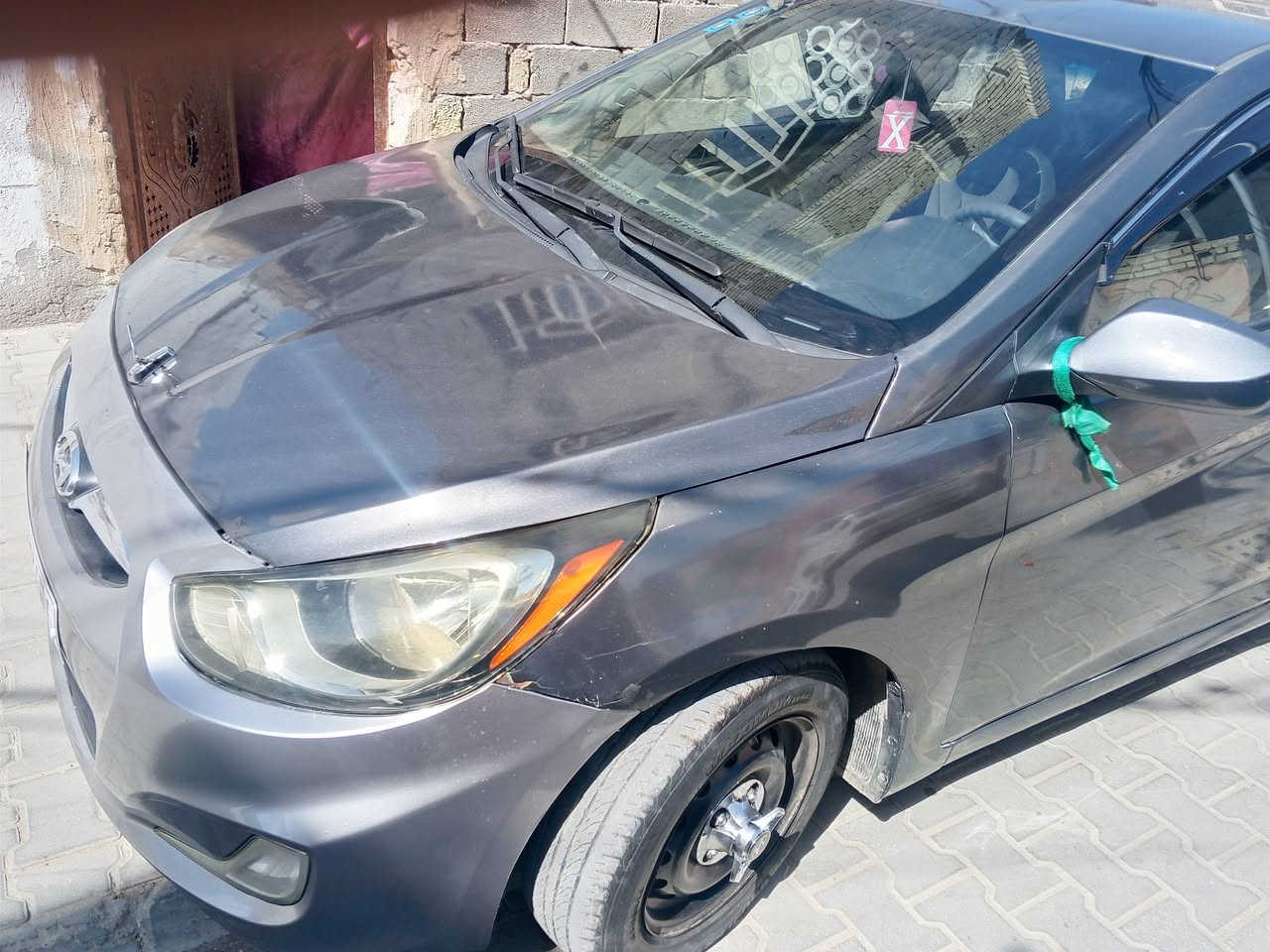 سلام عليكم 
اكسنت مظلع موديل 2012
وارد امريكي 
مكينه كير كفالة 
ألف 1600 
بيهه منضومة غاز 
تبريد ثلج 
تدفئه 
انس الدوانز 
كامرة شاشه 
تحكم ستيرن 
رقمك بغداد نكليزي تحويل مباشر 
بسمي شوكت متريد احولك 
كله شغال 
77 وبيهه مجال 73 مابيع بس المنضومه مال غاز 4 وراق 
مال واحد يريد يعيش بياع شراي مابيع 
مكان مدينة الصدر بغداد 
***********
