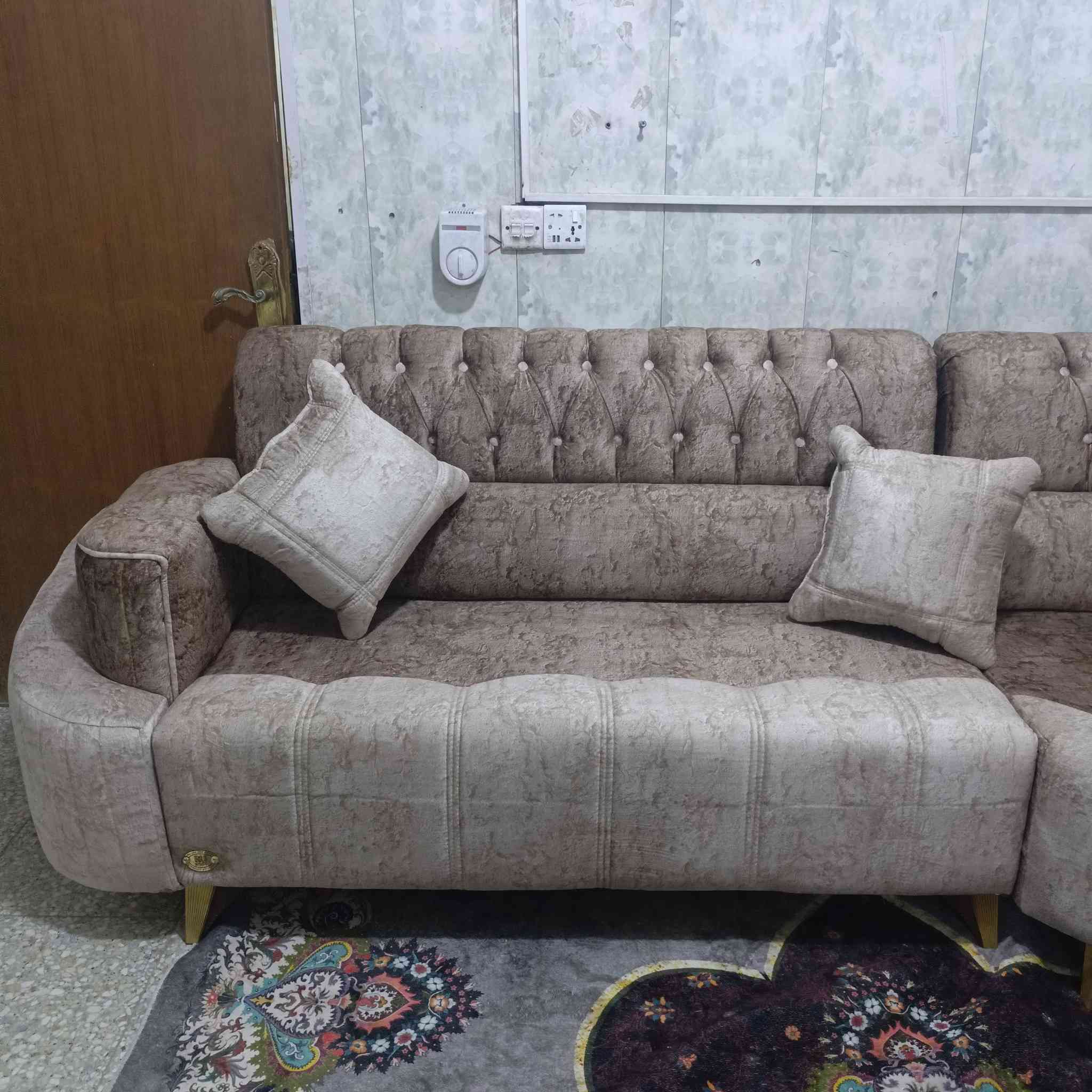 تخم تركي تفصال تكمه ثقيل  16مقعد مامستعمل العنوان بغداد السعر ب650 الاستفسار ع رقم ‏‏‪***********
