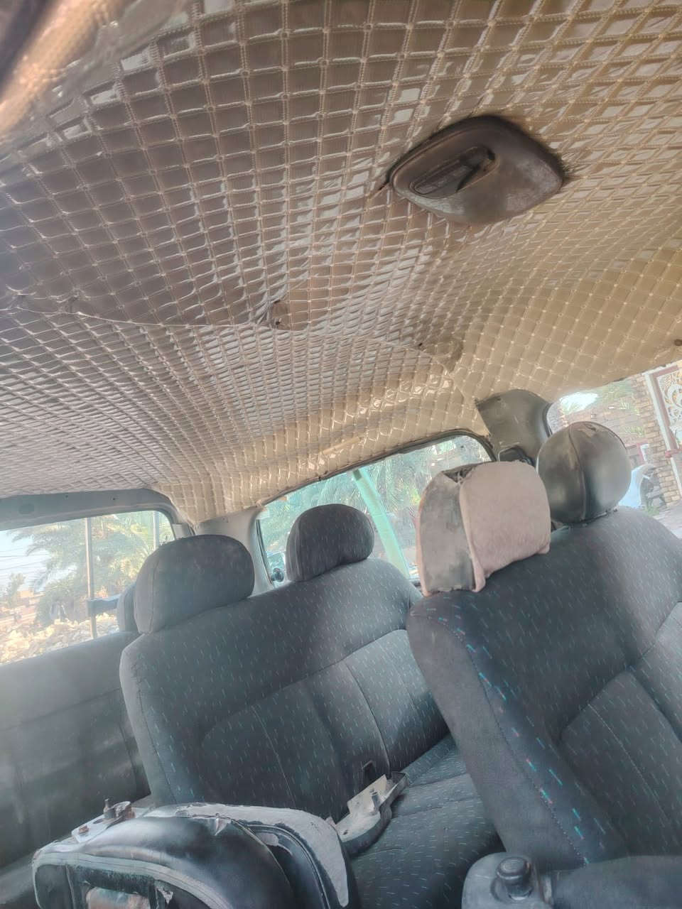 السلام عليكم
ستاركس موديل 2000
مصبوغه عام رقم بغداد الماني 
سنويه غير نافذه 
مكان بابل / القاسم 
السعر 38 وببها مجال 
غير متواجد ع الفيس 
مكلف بلنشر !!! 
للاستفسار / ***********
