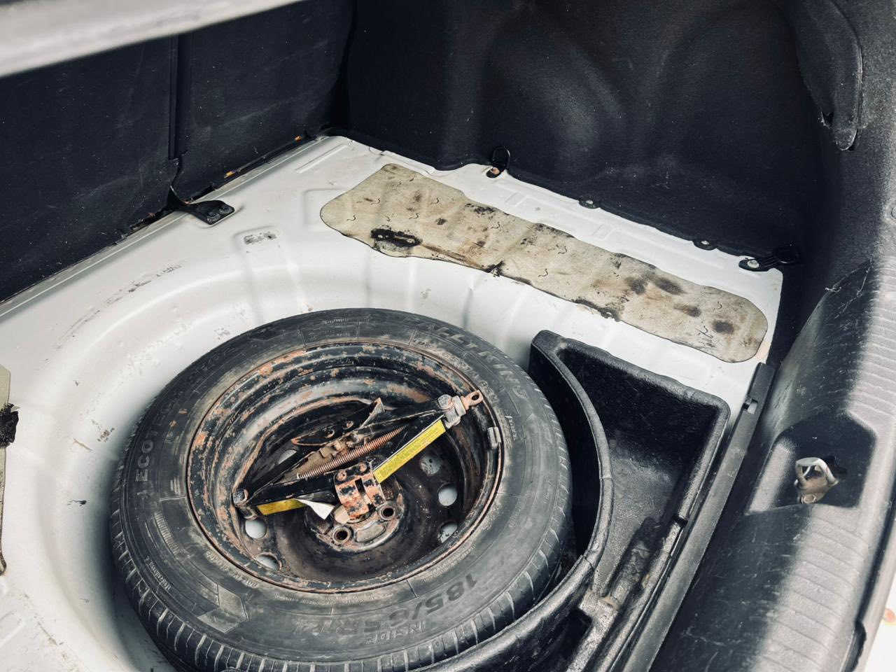 اكسنت مديل 12 رقم جديد تصوير قديم هزه جديده بسمي سياره بيها رشات صبغ مكان سياره بصره حمدان سعر 90 وبيها مجال ***********
