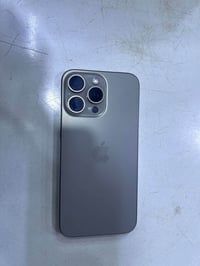 ايفون 15 برو ماكس • نضافة ١٠٠/١٠٠ • بطارية ٨٨%