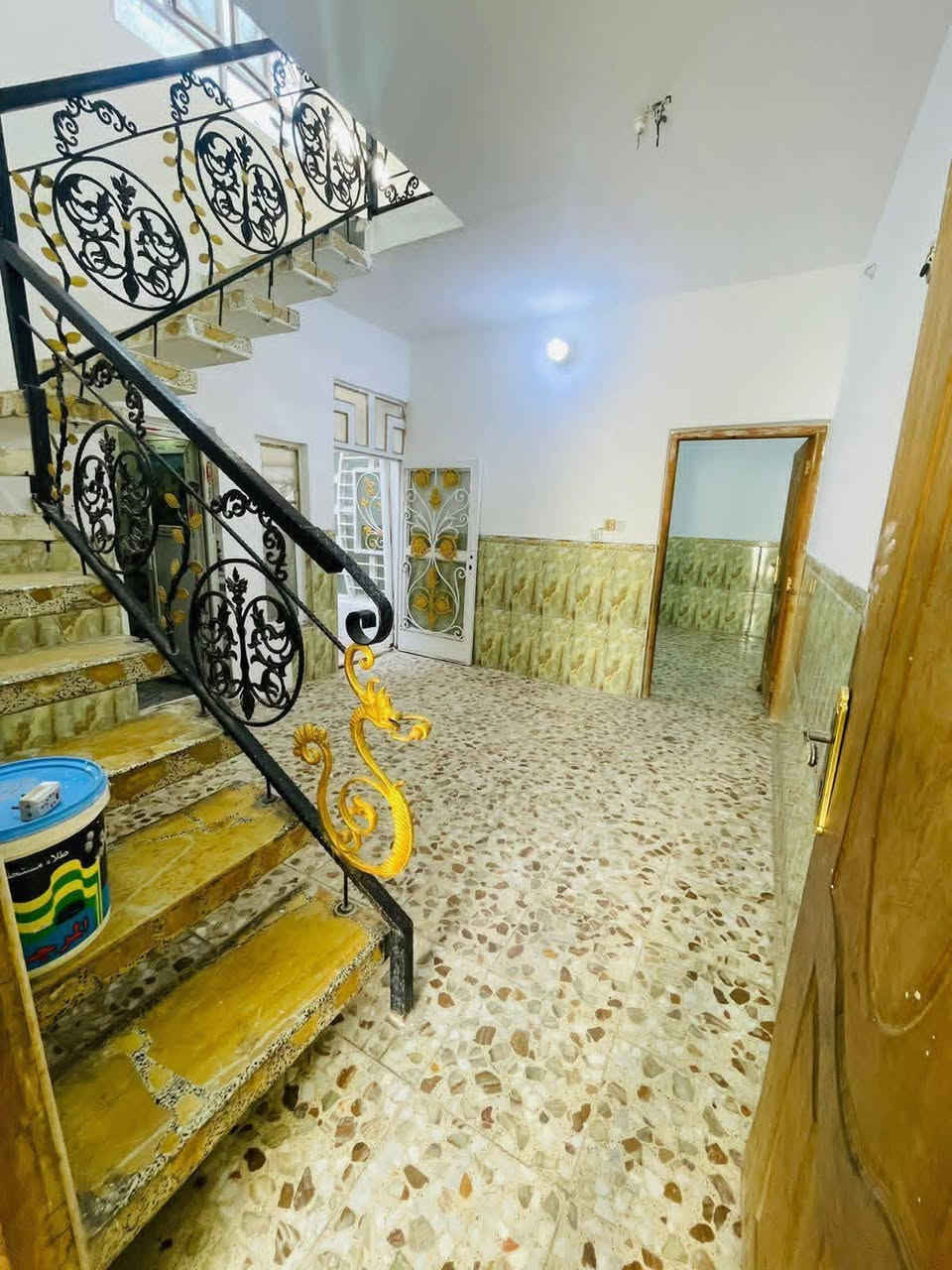 بيع مستعجل

دار للبيع 100 متر حي ميسان قطاع 24 طابو صرف
يحتوي / غرفة وصالة وأستقبال ومطبخ وصحيات وطارمة 
السعر 75 مع المجال    .....D
للأستفسار *********** واتساب أيضاً موجود
