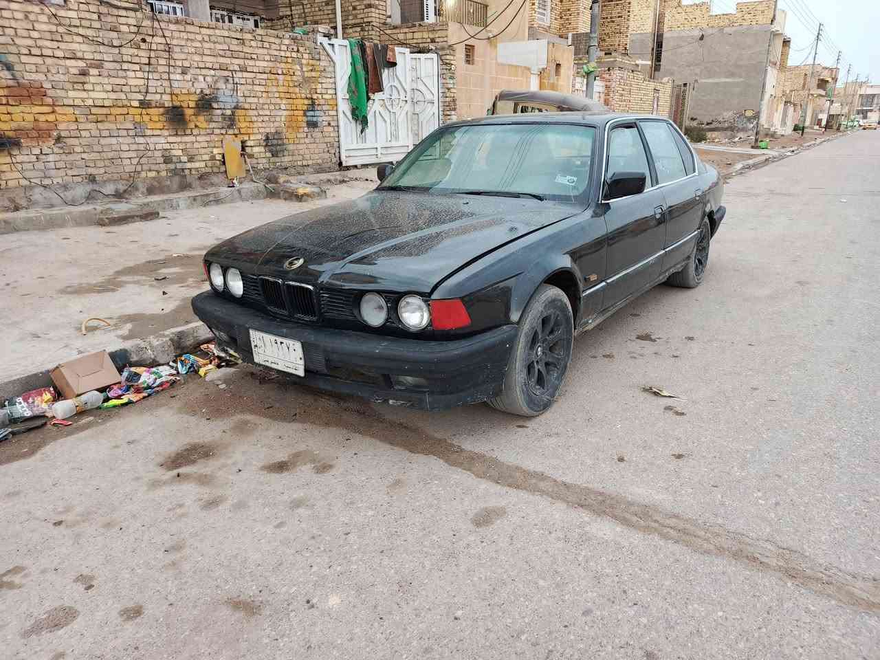 سلام عليكم بي ام 735 مفتوح مكينه كير خير من الله كفاله كير عادي رياضي صبغ جديد فقط عوزها بعض ملاحضات رقم قادسيه راعيها بغداد مكان سياره ميسان حي نهاوند سعرها 35 وبيها مجال إذا اكو مراوس بتكسي بعد احسن اي ستفسار تصل بيك خير تدلل 
***********
