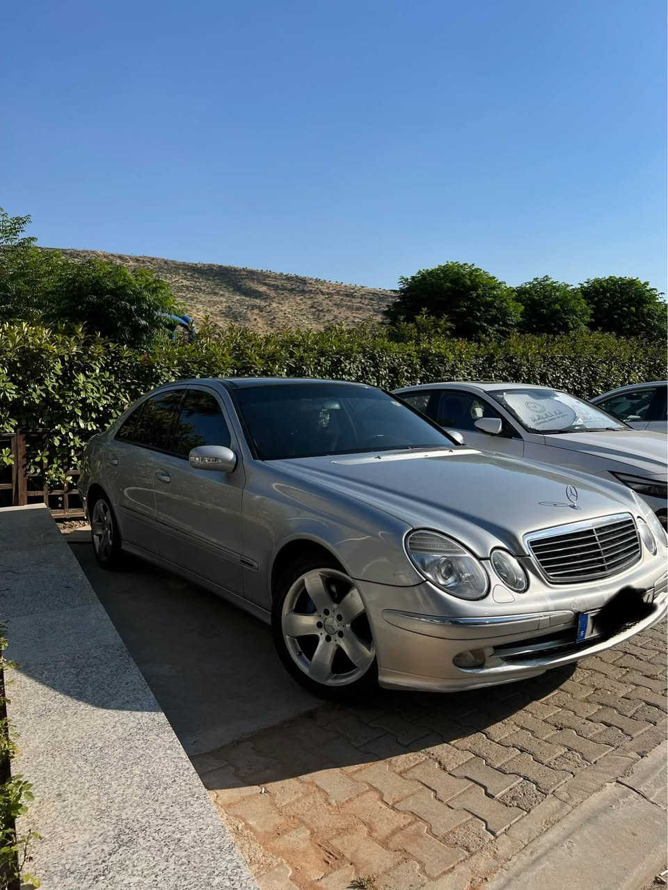 Eclas 320model(2003) avengarden 1/1
گير مكينه سقف و حيزام منافست غرامه ب شه رت سياره جديد جديد سياره ئيك ده ست منافست ايبراهيم خليل سياره بل دهوك(***********) دهوك, العراق
