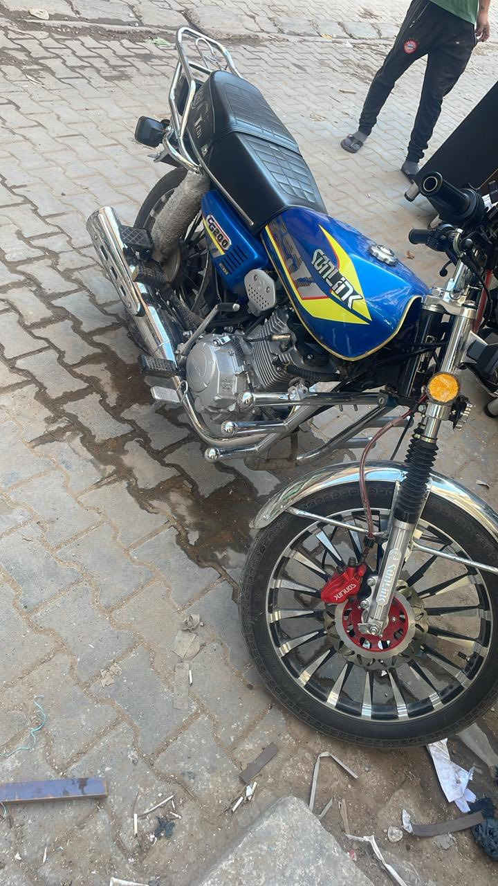 دراجه يراني موديل٢٠٢٥ بصمه استخدام أسبوعين سعر٨٠٠.٠٠٠للبيع انتصل ***********
