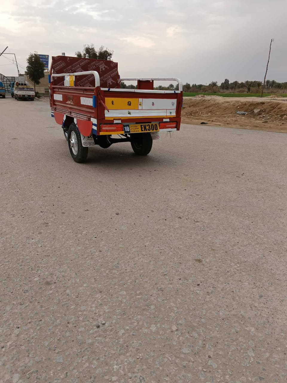 السلام عليكم ستوته للبيع موديل ٢٠ مكينه ٢٢ اوراق اصولي ركبه مكفولة كهربائيات كله شغالة ستوته جهازه من كلشي السعر ١٤٠٠ وبيه مجال العنوان بابل الرقم ***********///***********
