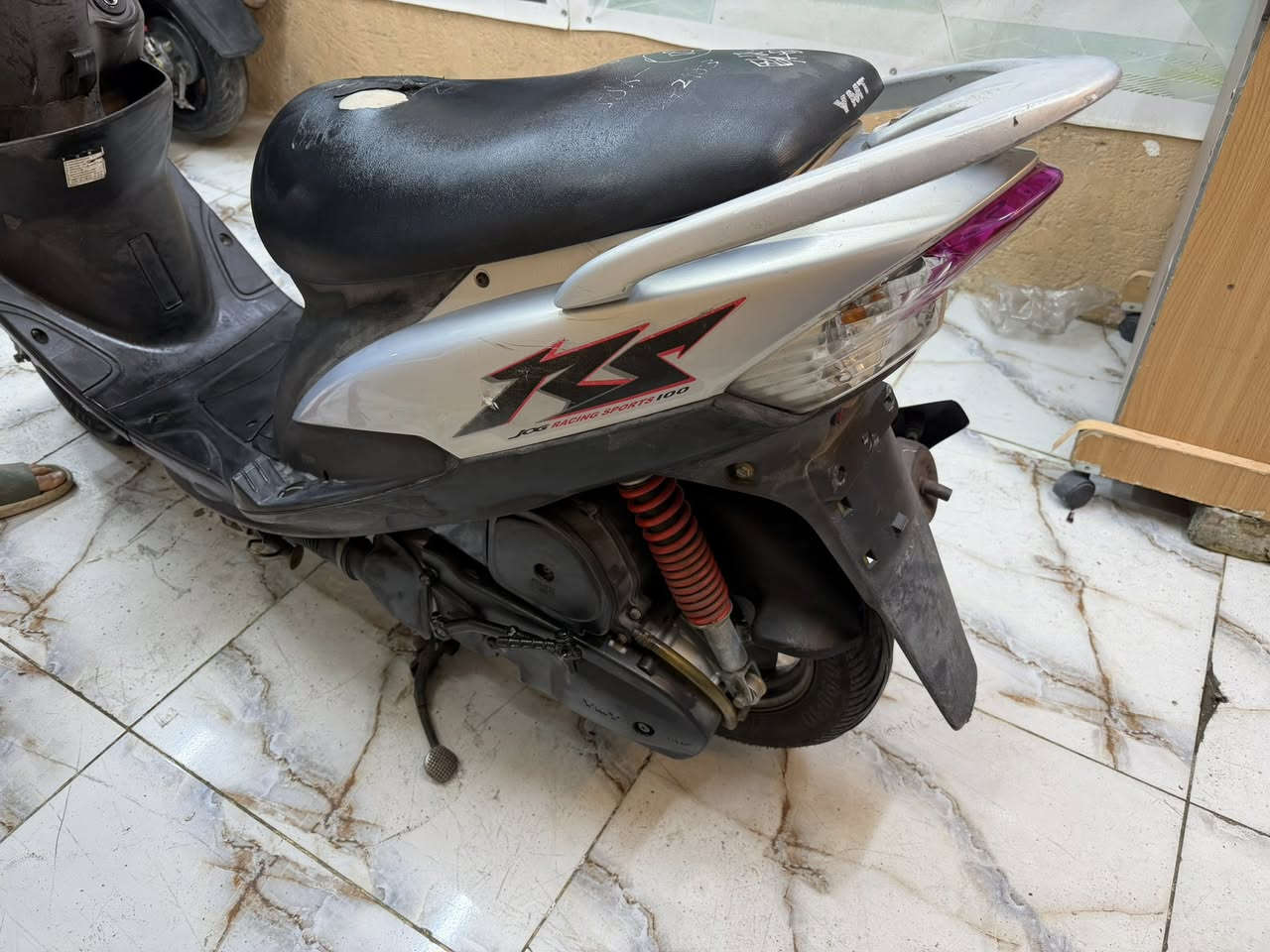 يا الله سلام عليكم معرض ابو الفضل للدراجات النارية عنوان المعرض بغداد الشعب حي اور قرب فلكة صباح الخياط للاستفسار على الرقم ***********
