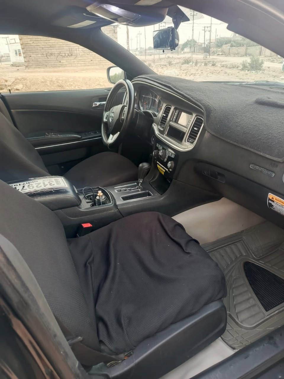 السلام عليكم
جارجر للبيع موديل 13 رقم بصرة تحويل ثاني يوم بعد 5اشهر وتخلص حدادية تخم تاير جديد تريد+تدفئه محرك جديد توه شاده لايت زنون مكينة 3600 كتاب الفحص موجود بالمنشور سيارة نظيفة افضل من الي بالصورة السعر 123 وبيها مجال للطيبين 

المو شراي لايتصل 

رقم الهاتف.. *********** موجود واتساب
