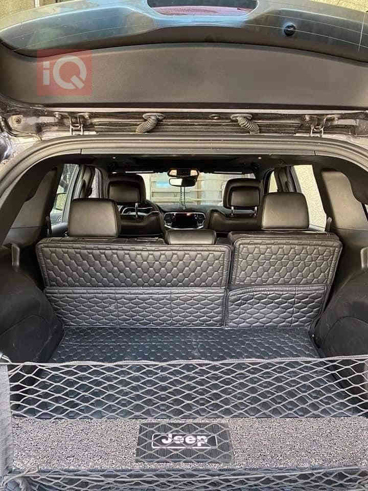 مكلف بل نشر رقم صاحب السياره
***********
