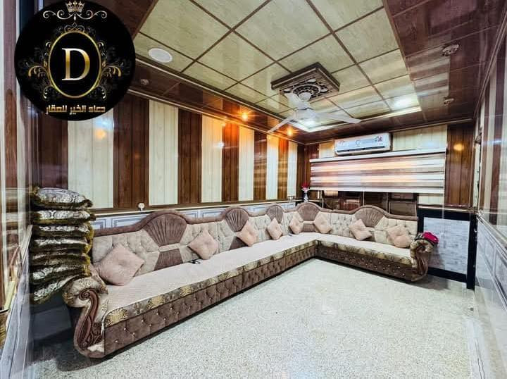 بيت للبيع القوسيات مدخل اسواق ابو علي  خلف ماركت الزيتون المساحه 130 متر كامل  واجهه 6،5 خدمات من ماء و كهرباء و بي وصل بلديه السفتسار ( ***********) (***********) مكتب غصن الحياة
