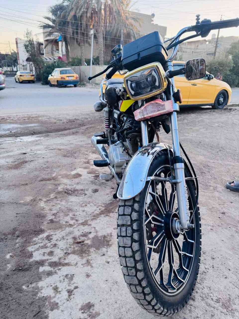 سلام عليكم دراجه ايرانيه موديل 24 البيع مكاني بغداد المشتل رقم ***********
