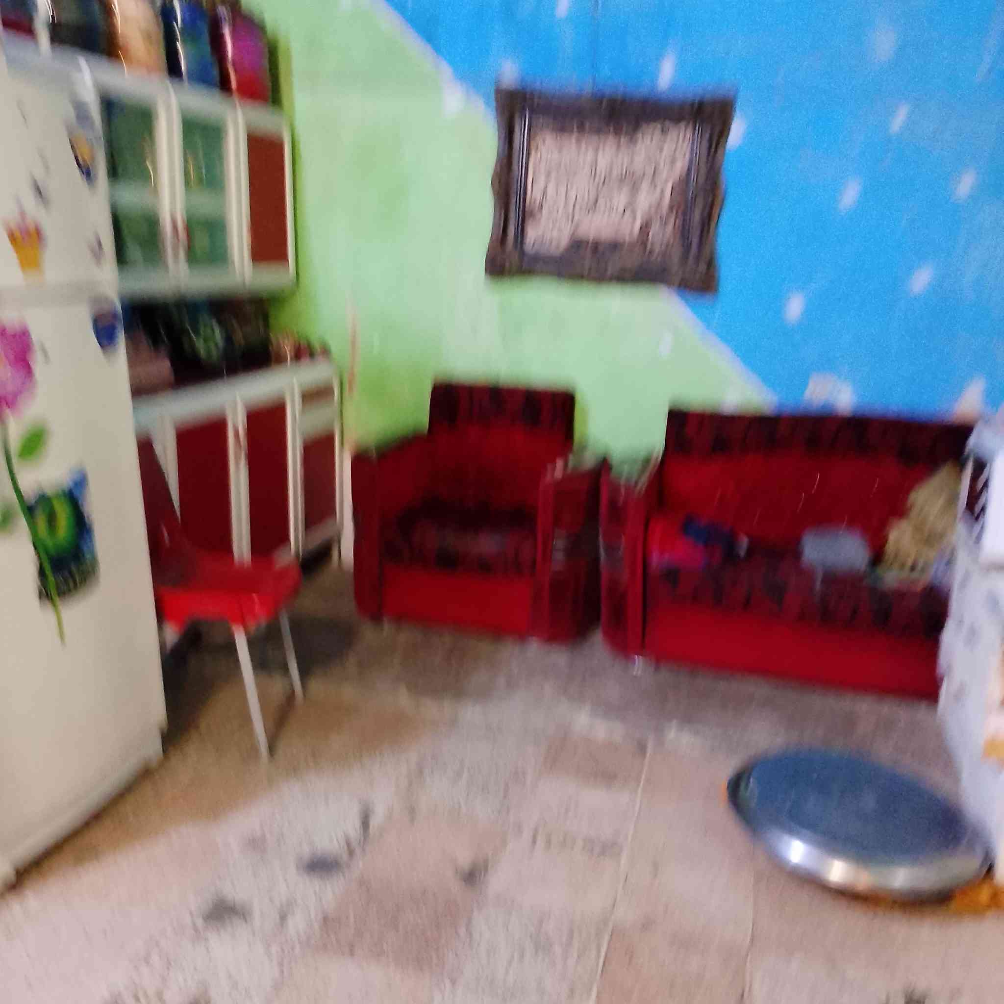 بيت للبيع تجاوز الشماعيه شارع العياده على شارع سايدين ١٥٠ متر السعر ٢٨ وبي مجال ***********
