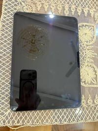 آيباد برو M4 • ٢٥٦ • بطارية ٩٤٪