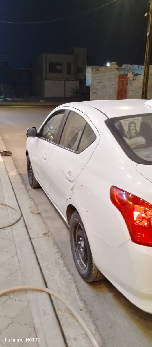 السلام عليكم
نيسان صني 2024 
ماشيه 65الف
بيه باب امبدل اصلي موضح بل صور 
وباب السايق بي بارد 
سعر 125 وبيه مجال 
مكاني بصره زبير
 رقم ***********
