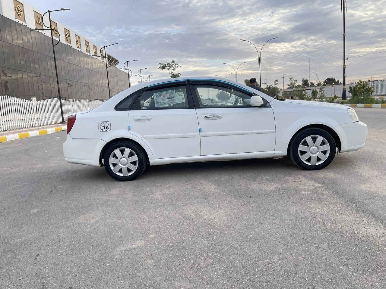 السلام عليكم
أوبترا ٢٠١١ مشروع وطني 

جاهزه مكينه وكير عشرط مكينه جديده صار شهر 

حدايده وكهربائيات عام شغاله 

بيه جاملغ مبدل ومكانات صبغ قليل 

نضيفه سياره وجاهزه 

سعر ٦٦

*********** 

بناصريه اسكان الصناعي
