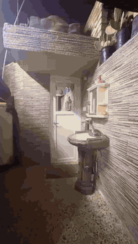 بيت للايجار نظيف  مساحته 200 البناء 100 السعر 400وبي مجال العنوان / حي...