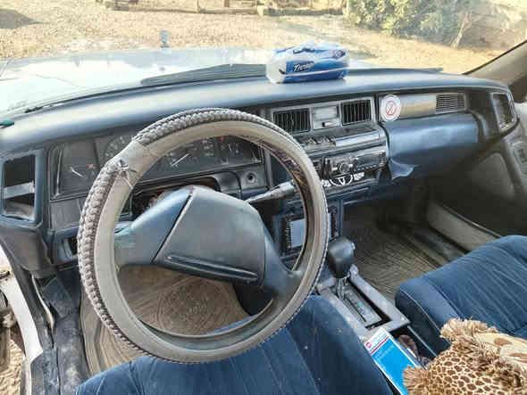 السلام عليكم سياره سيدان كير ومحرك شرط سياره نضيفه موديل1991ربع تايرات جدد مامكصوص السعر50وبي مجال للطيبين مراوس بطه ***********
