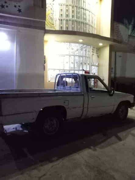 السلام عليكم بيكم موديل ٨٥
محرك كير صدر خير من الله شادله شاشه رقم جديد ديالى / بسمي السعر ٣٥ وبيه مجال  عنواني ديالى الخالص دلي عباس سراجق

***********
