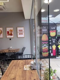 مطعم للبيع بسعر مناسب جاهز بغداد البياع الشرطه للاستفسار07730030448