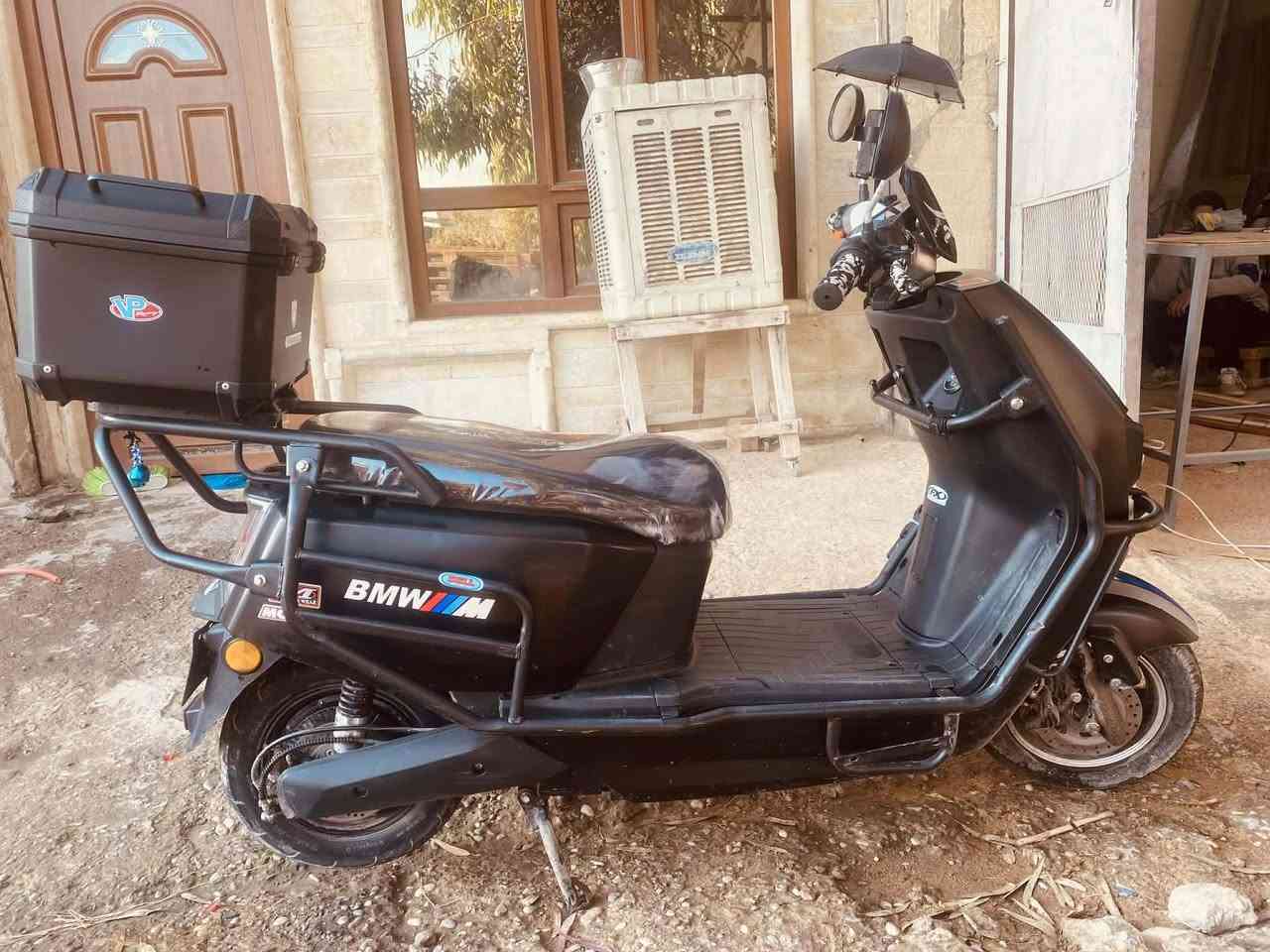 مكلف بالنشر
دراجة شحن وحش الكون
بطاريات عدد 6
ملف 2000
واير منيه كلها شرط
الماطور اخو الجديد 
(فقط يحتاجه بطاريه وحده فقط خمس بطاريات شرط بس وحده شويه هابطه ) الباقي انطيك كلو شرط
السعر 600 وبي مجال
الموصل الايمن 
***********
***********
غير متواجد على الفيس مكلف بالنشر
