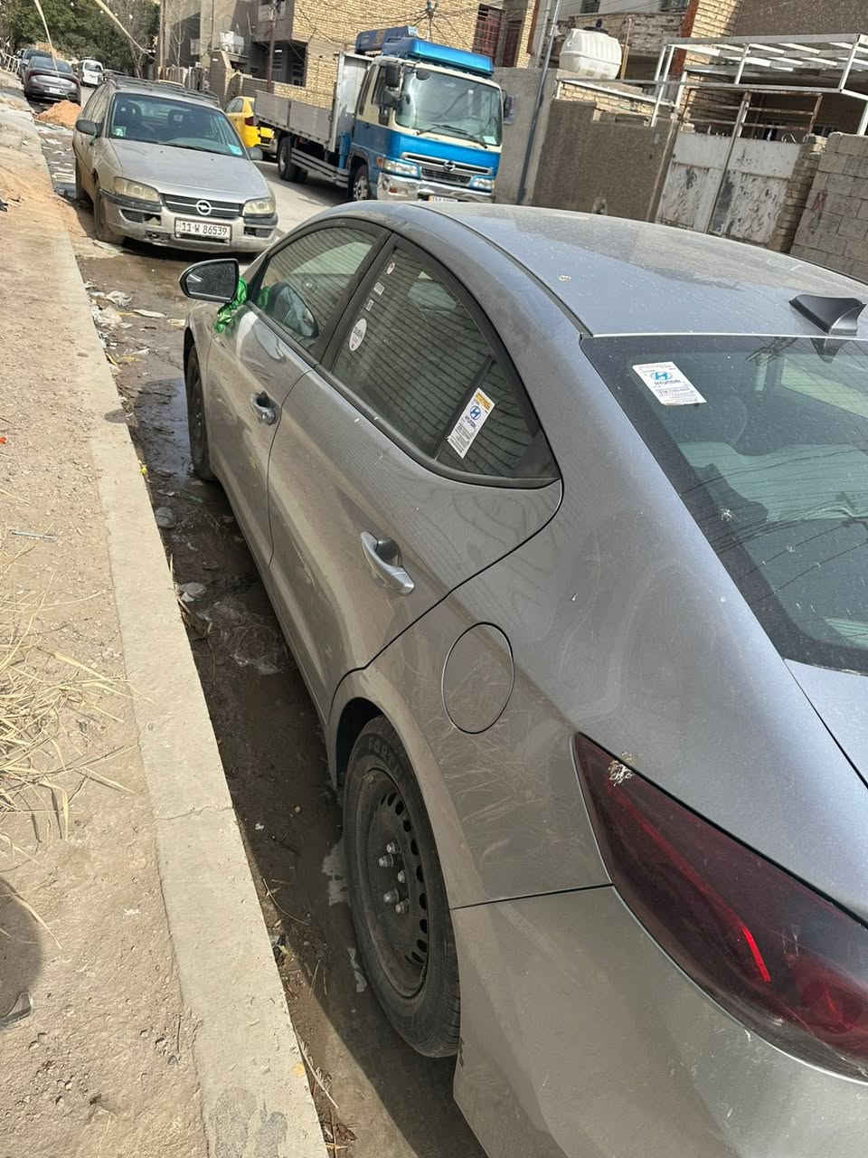 السلام عليكم الانترا وارد امريكي 2017 مكينه الفين دوش ماشيه 140 mil كير ايتي شاشه سويج السياره كلين بدون ضرر فقط اصبع يم الجامغ مثل ما موضح بصوره اوشخط الدوسه و مبدل رواجز اصلي رقم اربيل مكاني بغداد السعر المطلوب 126 وبيه مجال جداً بسيط
***********
***********
