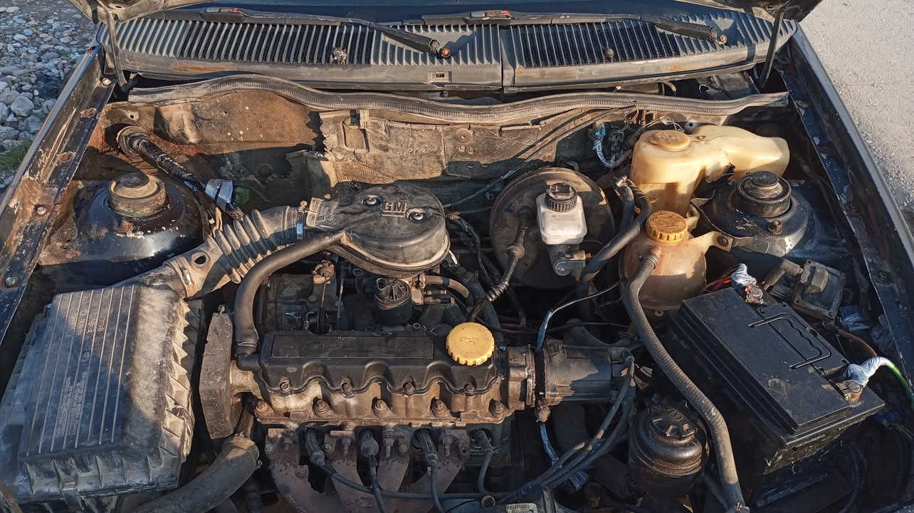 كاديت محرك ١٦ للبيع السعر ١٣ كاربون موجود كير محرك شرط شرط التحويل
*********** 
***********
