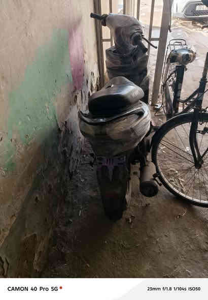 السلام عليكم دراجه ماكس حديث قائمه للبيع سعر 50 الوان بغداد القاهره الجديد هذا رقمه   ***********  كهربائيات كلها شغاله سلفه 100
