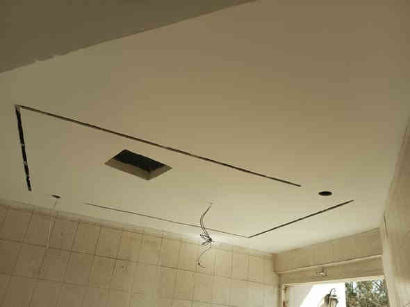 اسطه صبغ *********** داخل اربيل  سقف ثانوي مغربي شغل درجه اوله
