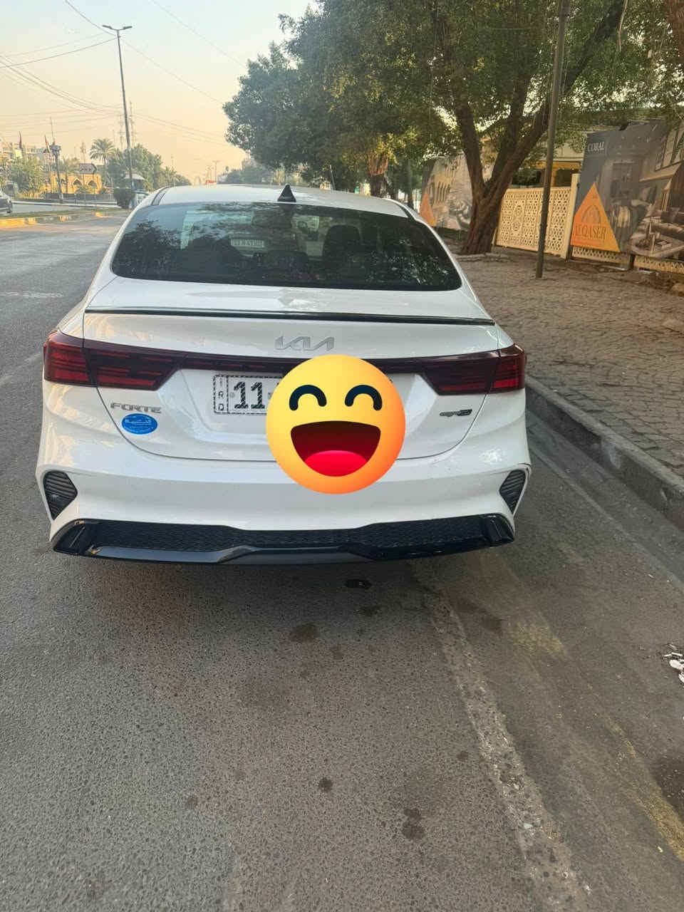 السلام عليكم ورحمه الله 
كيا فورتي  موديل ٢٠٢٣ 
سياره فول مواصفات جي تي لاين 
رادارات أماميه وخلفيه
ورادر مريئ 
سياره بصمه وفتحه وتشغيل عن بعد 
ماشيه ٥٥ ميل 
وارد أمريكي 
مكينه ٢٠٠٠دوش
صور الحادث موجوده كدامكم 
السعر ١٧٢$وبيها مجال 
الاتصال ع هذا الرقم *********** 
مكان 
بغداد
