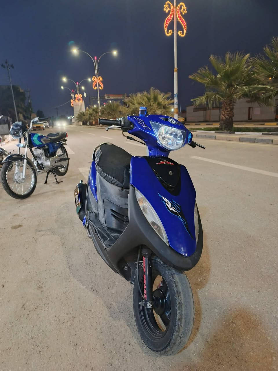 السلام عليكم شباب دراجه ماكس للبيع دراجه كلهه بلاد مكينه ناعمه   السعر 800 موجود خاص أو رقم ***********
