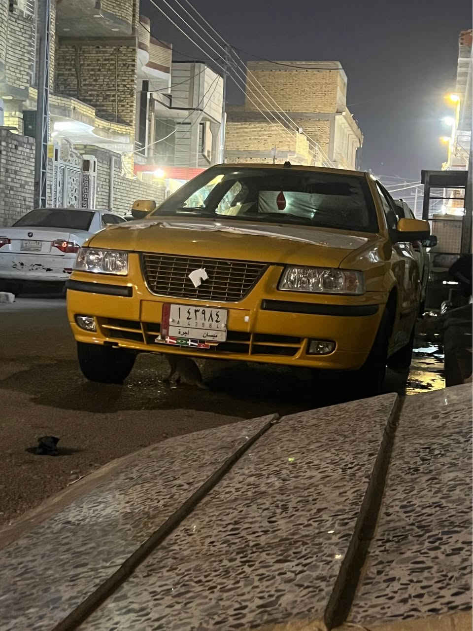 السلام عليكم سمند موديل 17 سياره بيه بارد بسيط بل باب الي وره سايق وباب سايق بيه صبغ بسيط كلش مشر عليه سياره جديده مكينه كير مكفول حداديه جديده تخم تاير جديد سياره سياره جديد هيئه غرامات مصفره خطين غاز بانزين سياره جديده هسه ناكته نكت 
ميسان قطاع 28 ما متواجد ع نت تصال على***********
البيع او مراوس عمارة, ميسان
